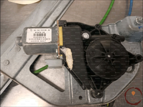 Mecanisme+moteur leve-glace AVD - PEUGEOT - 9673155180