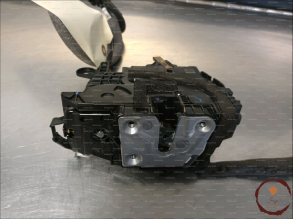 Serrure porte AVD - RENAULT - 805029595R