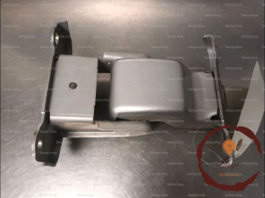 Charniere sup porte battante ARG - NISSAN - 9042100Q0A