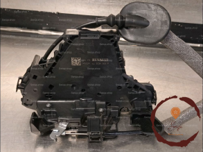Serrure porte AVG - RENAULT