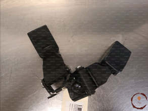 Ancrage ceinture centrale AR - RENAULT - 888424659R