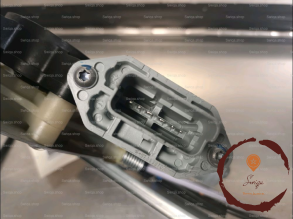 Mecanisme+moteur leve-glace AVG - RENAULT