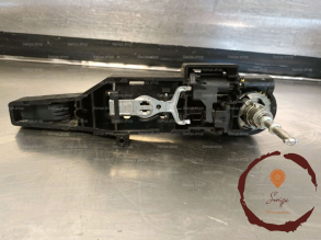 Poignee ext porte AVG - RENAULT