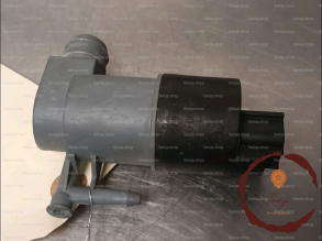 Pompe lave-glace AV - TOYOTA - 853300D121