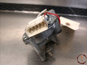 Moteur essuie-glace AV - PEUGEOT - 640583