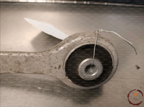 Triangle sup AVD - AUDI - 8E0407506P