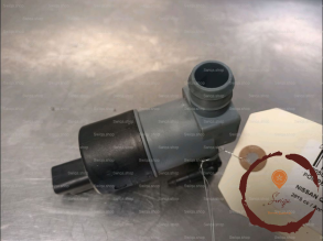 Pompe lave-glace AV - NISSAN
