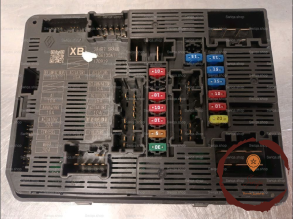 Platine fusible AV - NISSAN