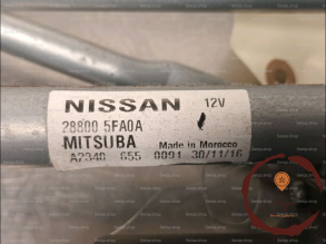 Moteur essuie-glace AV - NISSAN