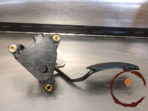 Pedale accelerateur - RENAULT - 8200153268