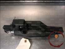 Poignee ext porte AVG - RENAULT