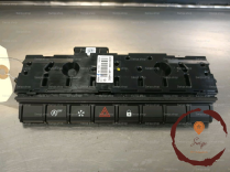 Bouton de warning - RENAULT