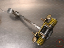 Tirant porte AVD - RENAULT - 7700842857