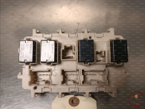 Boite a fusibles - NISSAN - 243817990A
