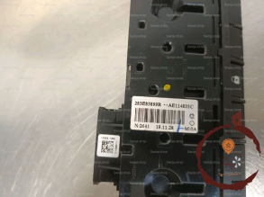 Bouton de warning - RENAULT