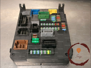 Platine fusible habitacle - PEUGEOT