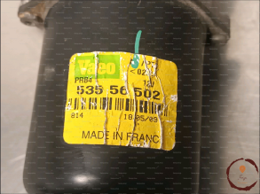 Moteur essuie-glace AV - RENAULT - 7701058169